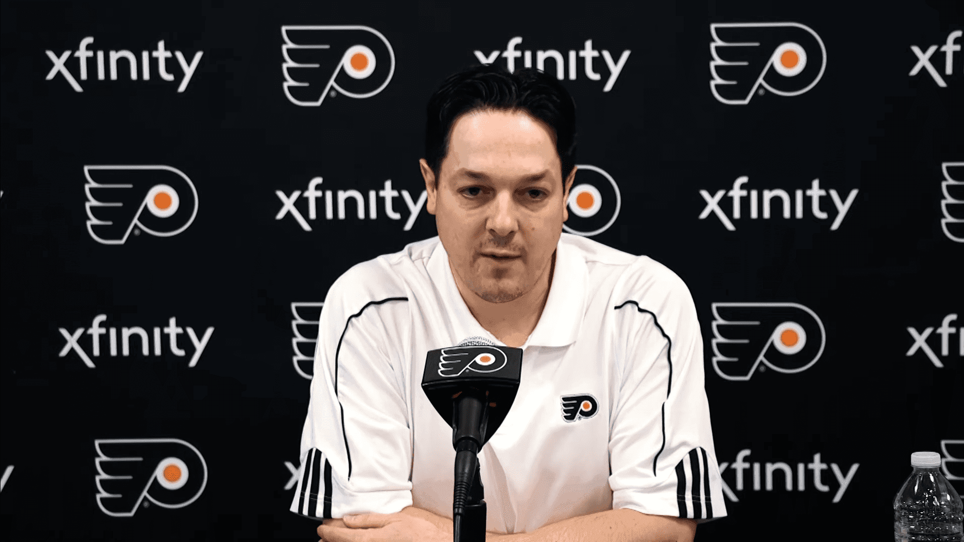 Flyers likely to pursue stopgap options at center this offseason