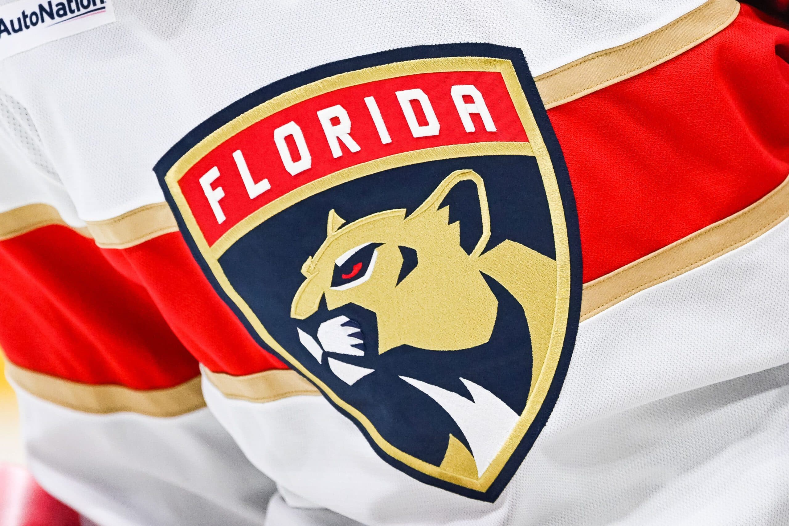 Panthers sign MacKenzie Entwistle to two-year contract