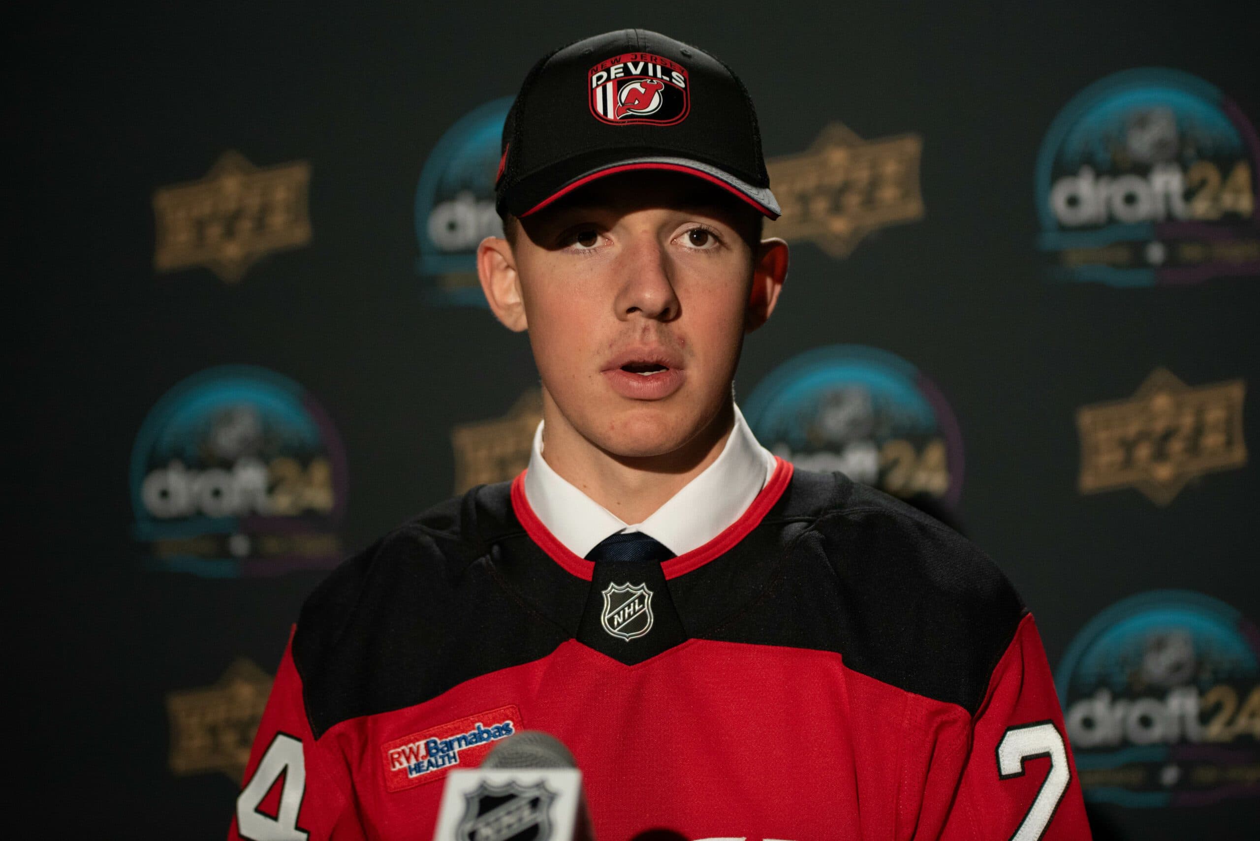 Devils sign top defensive prospect Anton Silayev to entry-level contract