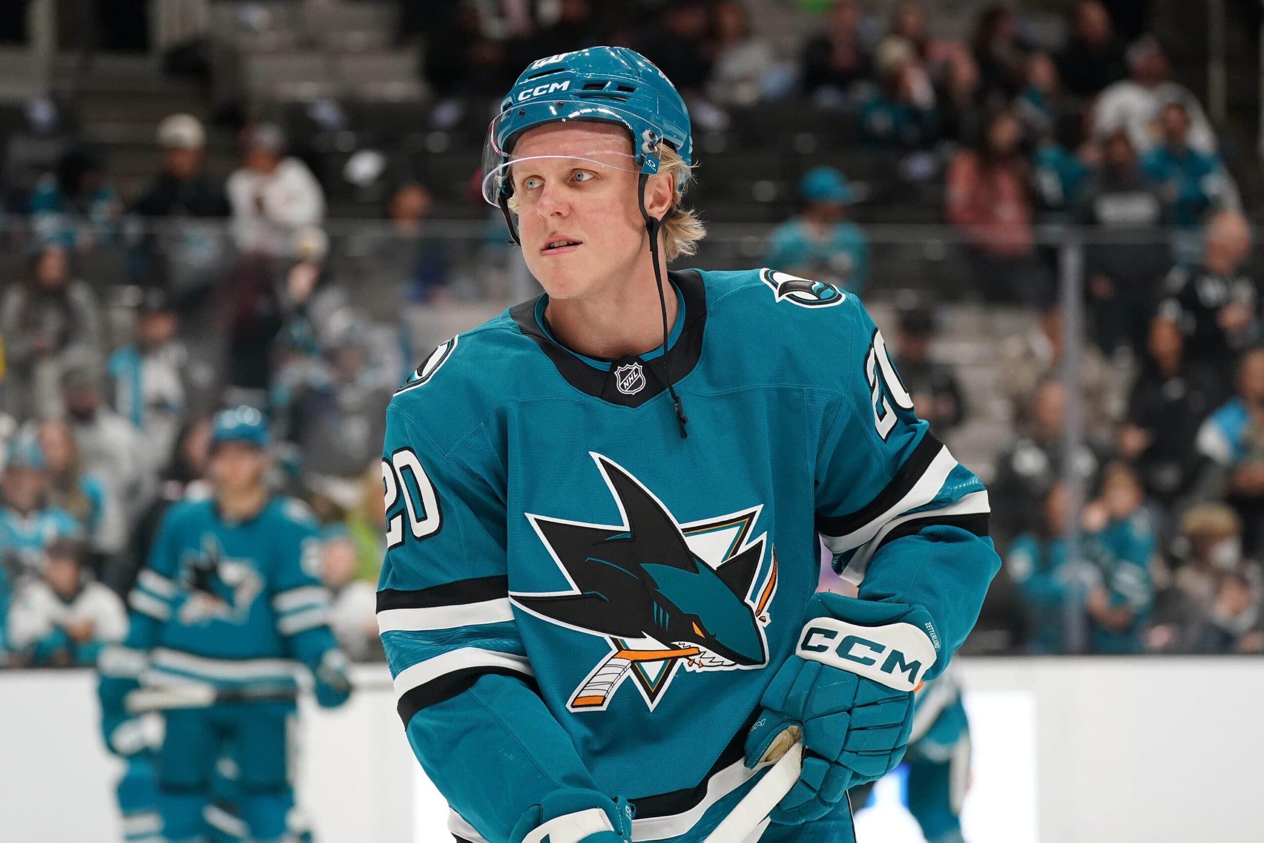 Senators acquire Fabian Zetterlund from Sharks in deal for Zack Ostapchuk, Noah Gregor and second-rounder