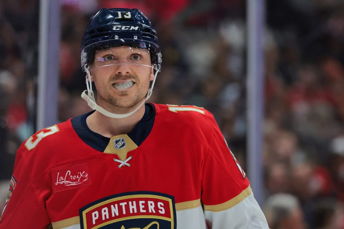 Panthers’ Sam Reinhart leaves Game 2 vs. Hurricanes with lower-body injury