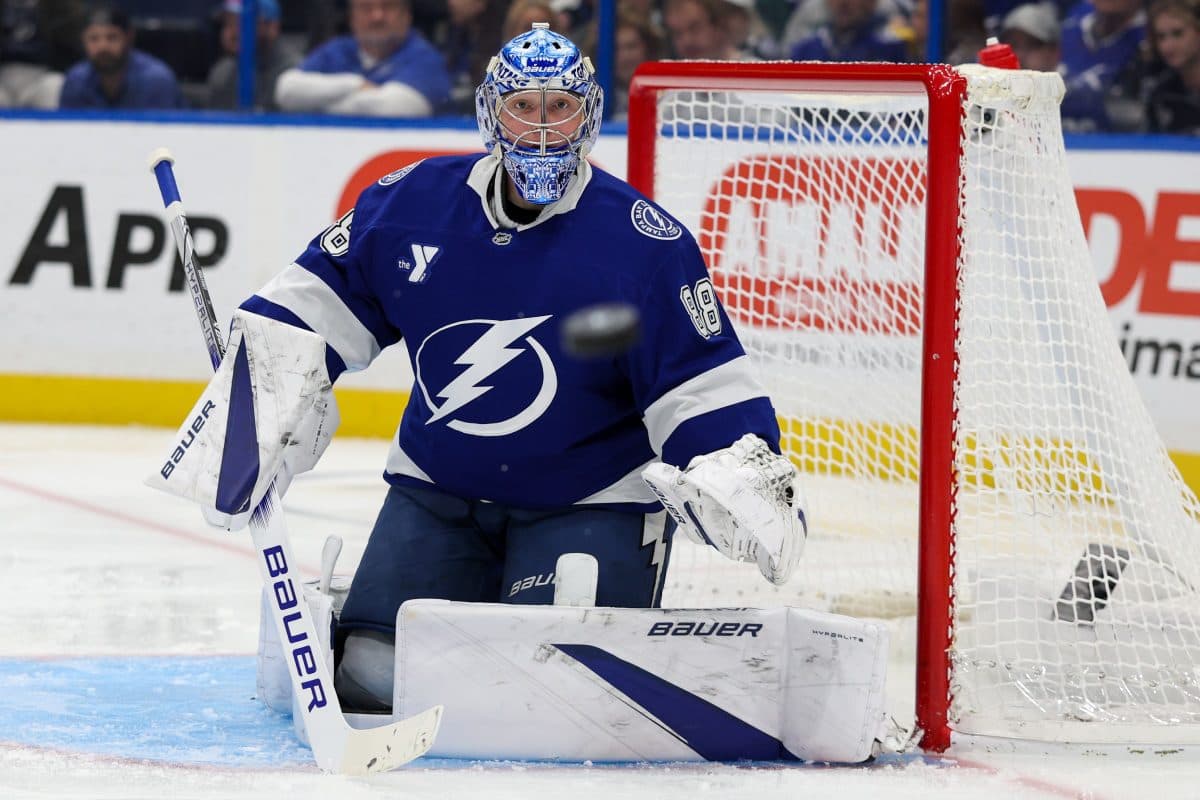 Who are the Vezina Trophy frontrunners this season? 
