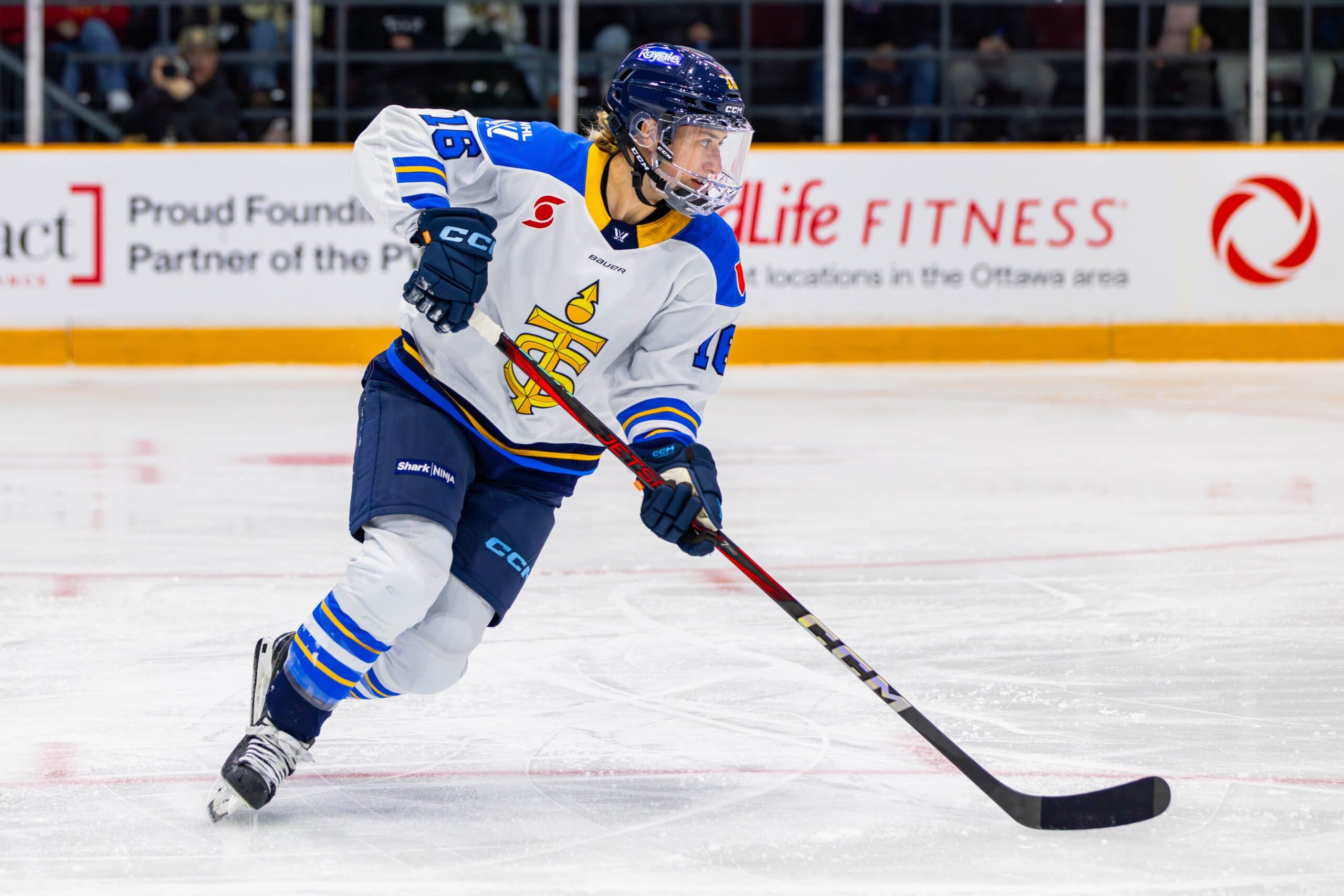 Victoire signs Hayley Scamurra to two-year contract