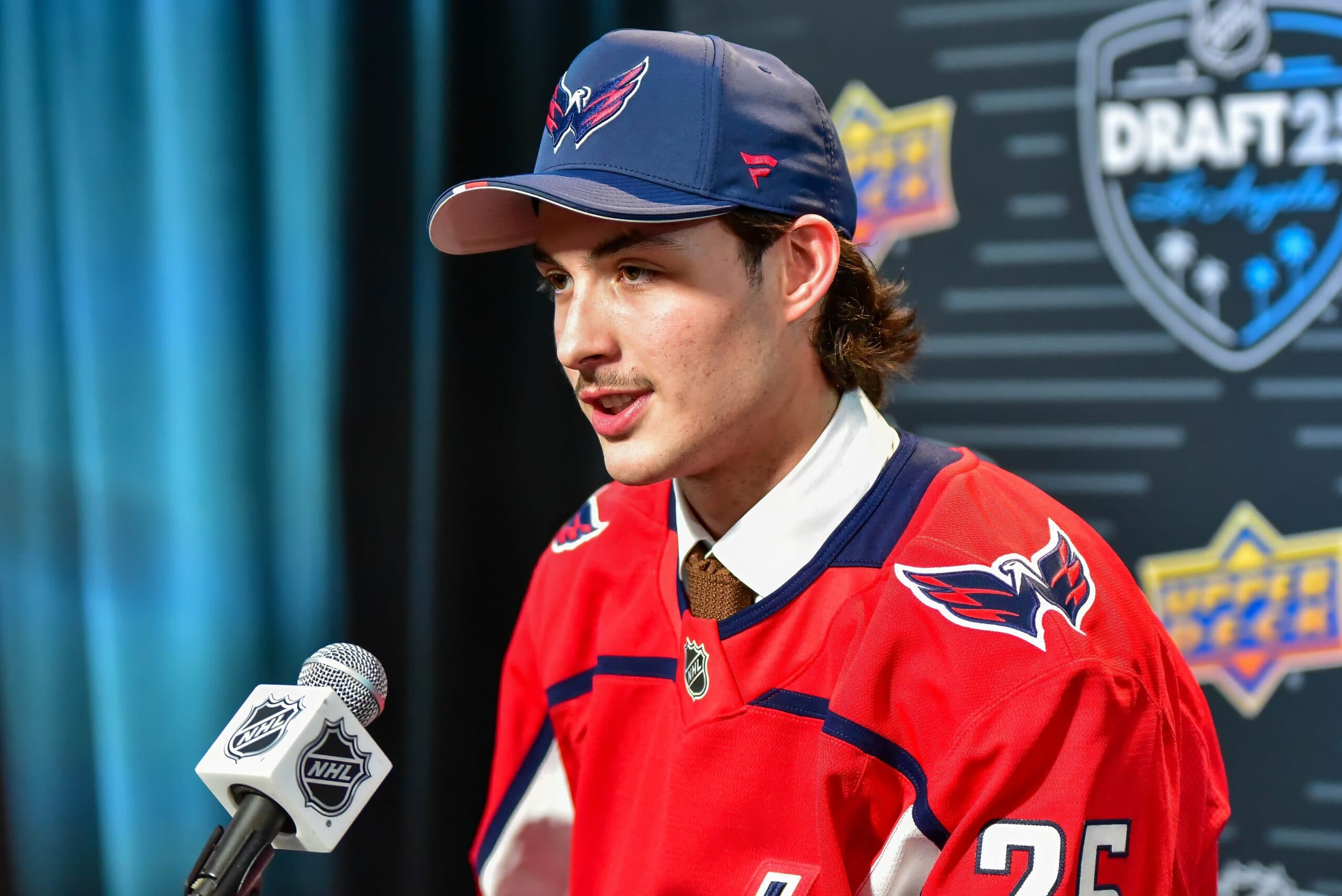 Capitals sign Lynden Lakovic to entry-level contract