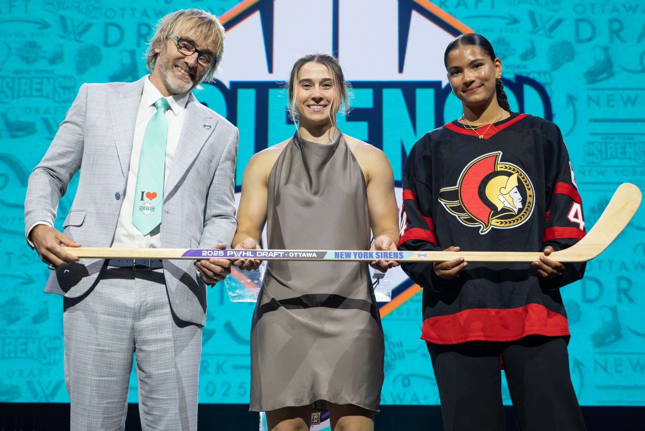 Sirens sign Dayle Ross to one-year contract