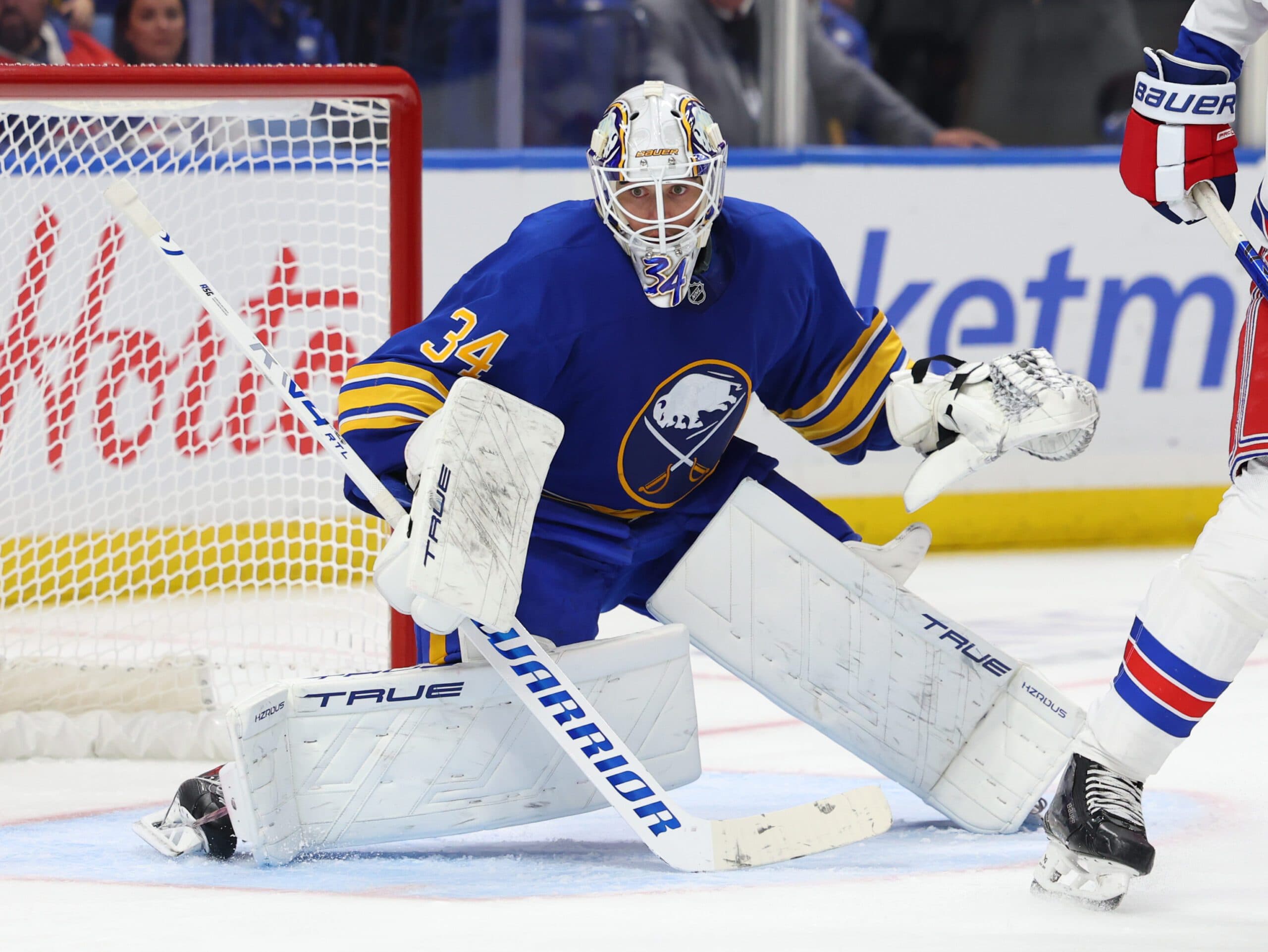 Is the Sabres’ pivot to Alex Lyon a panic move?