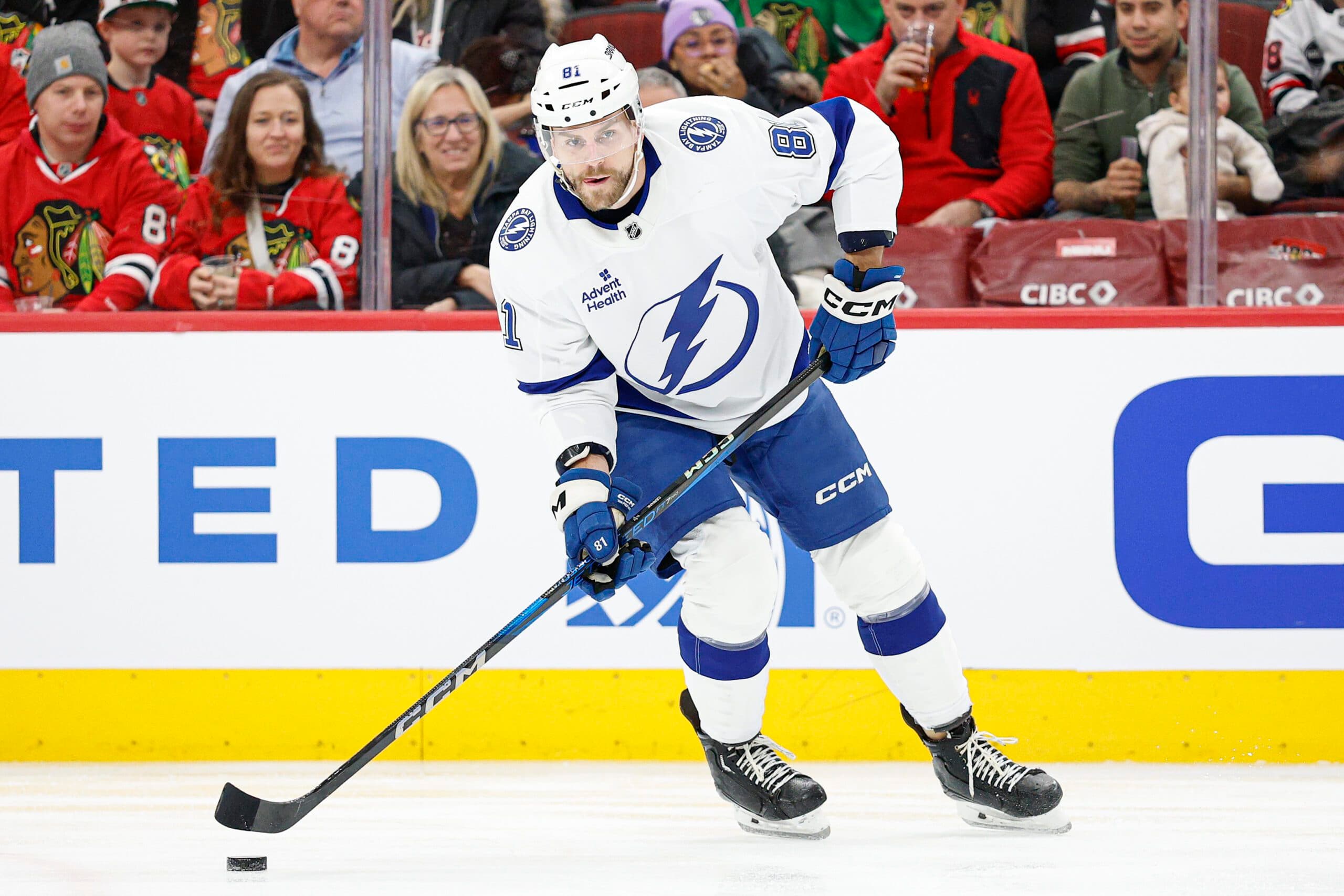 Lightning’s Erik Cernak leaves game against Blue Jackets