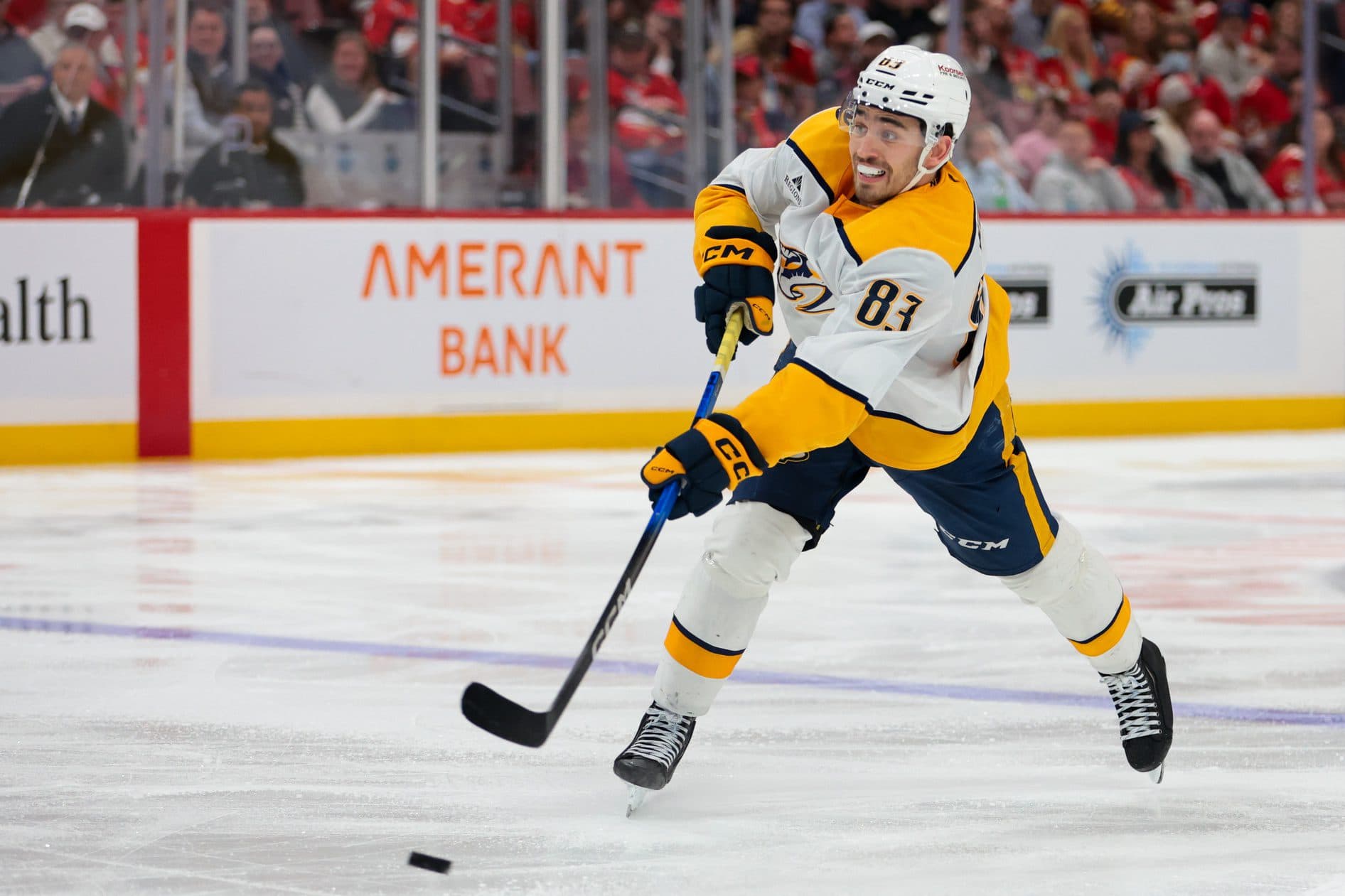 Predators’ Adam Wilsby exits game against Stars with lower-body injury