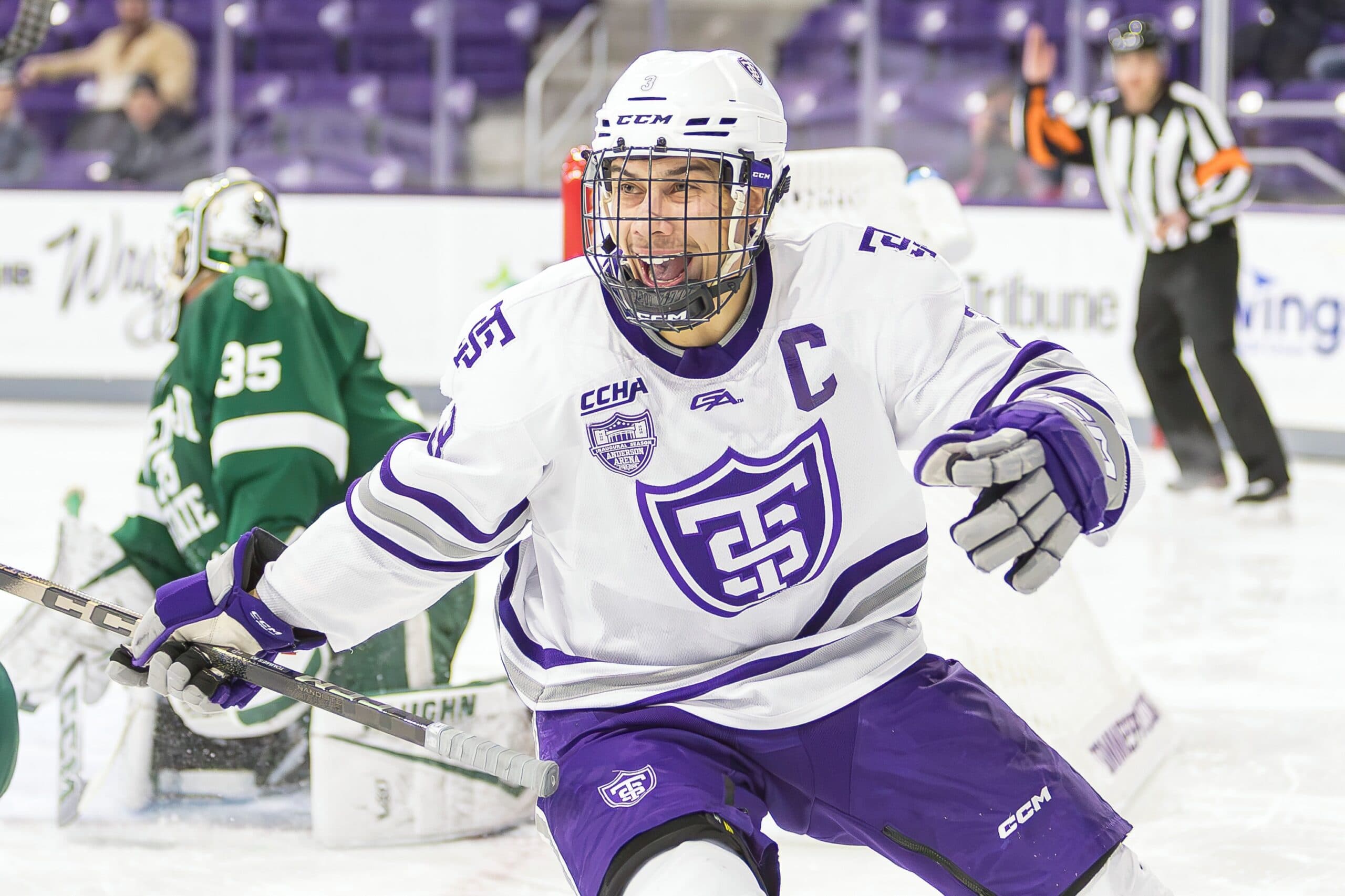 St. Thomas Tommies captain Lucas Wahlin