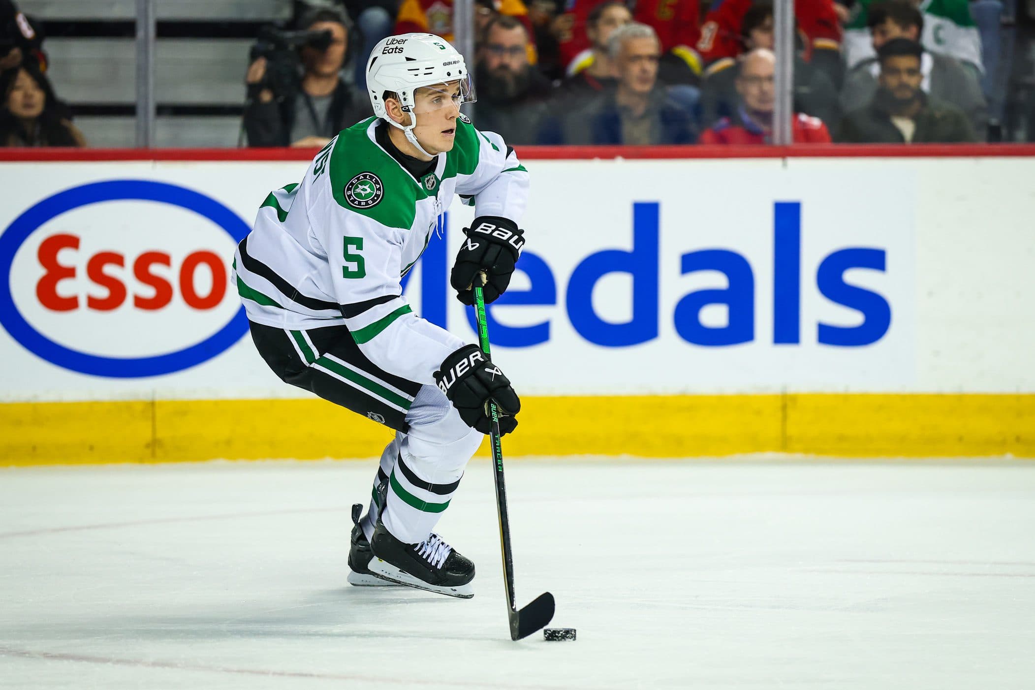 Stars’ Nils Lundkvist to miss Game 5 after taking skate to face