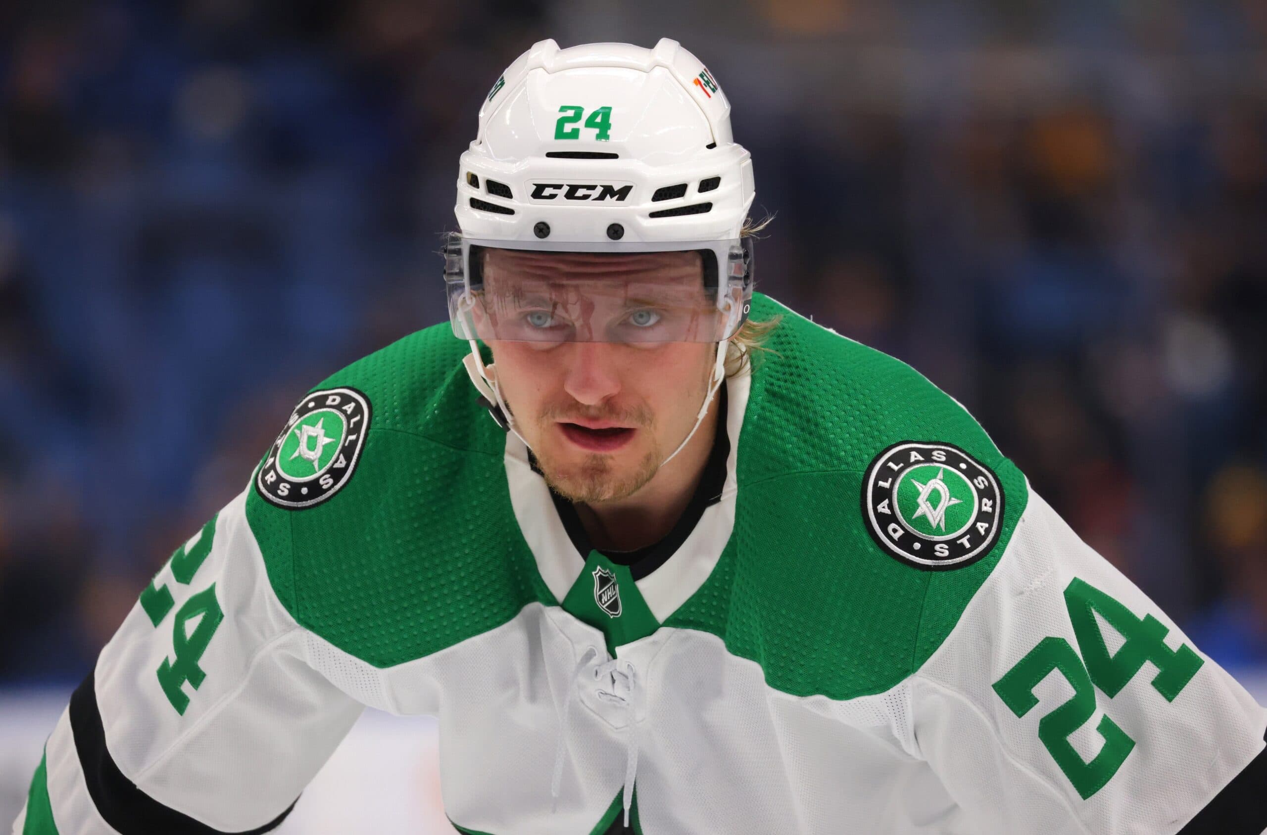 Dallas Stars center Roope Hintz