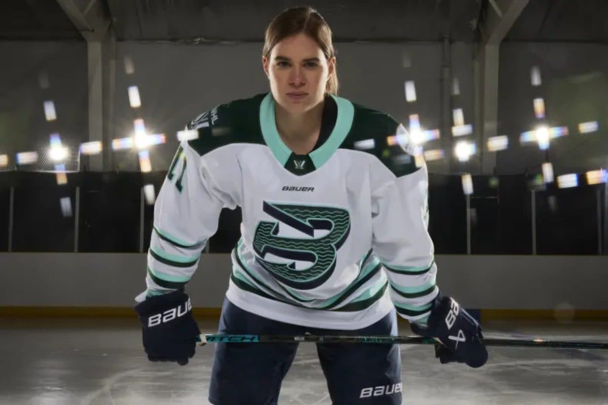 Boston Fleet forward Alina Muller