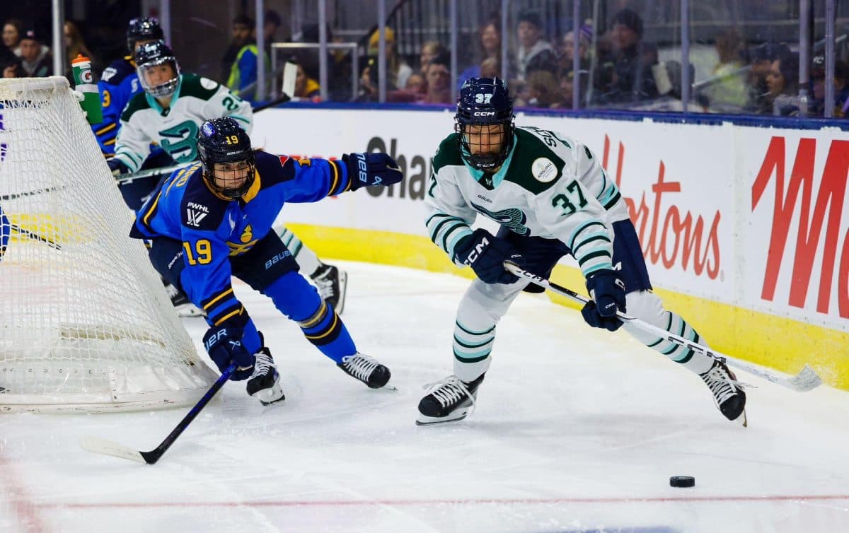 Toronto Sceptres defender, Boston Fleet forward Lauren Bernard, Theresa Schafzahl