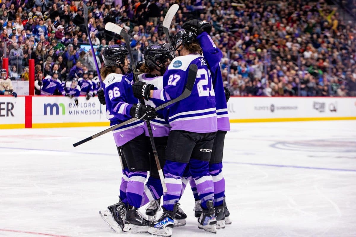 McQuigge, Cava score twice, Frost beat Sceptres in Game 3 to take 2-1 series lead