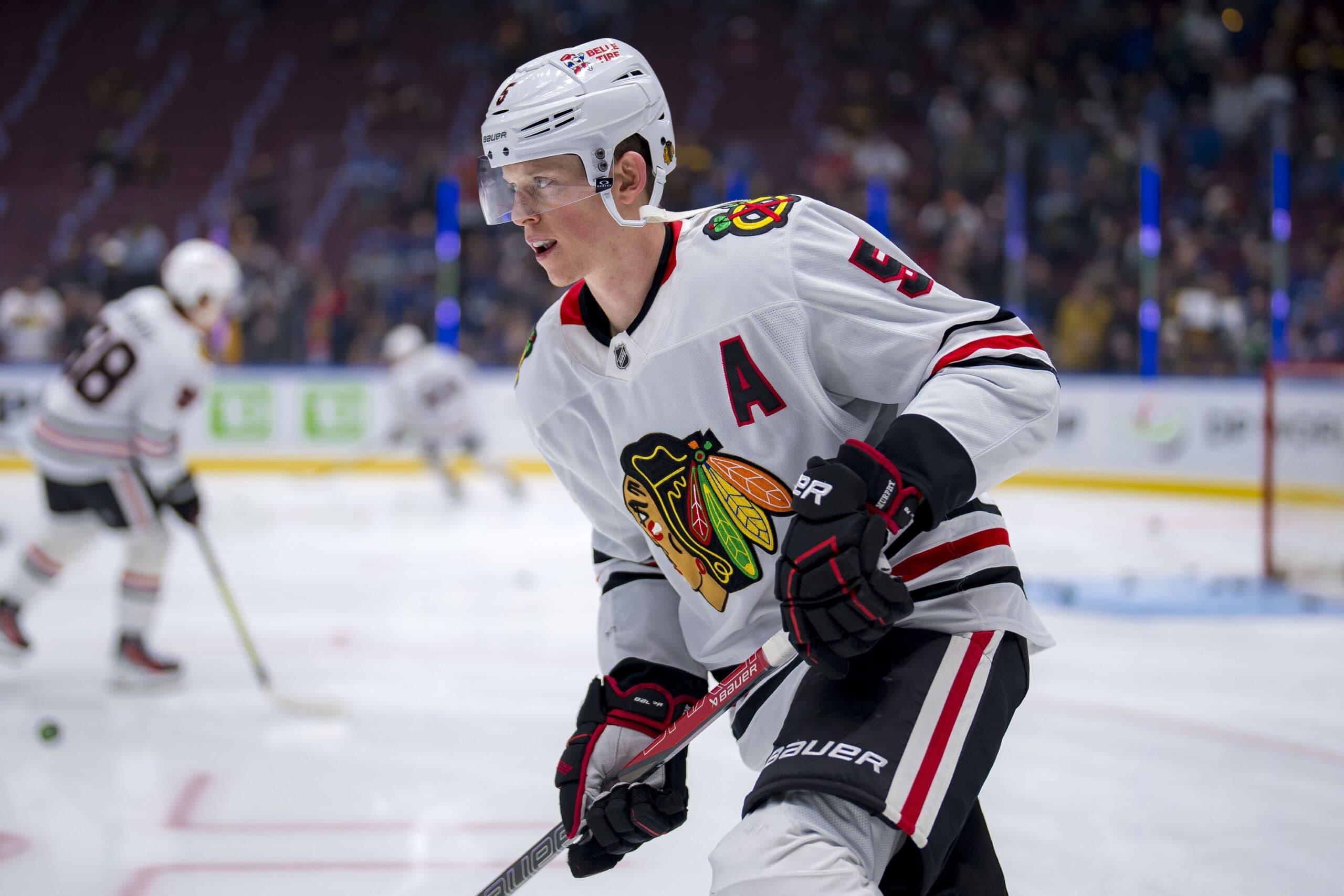 Report: Oilers acquire Murphy from Blackhawks for draft pick