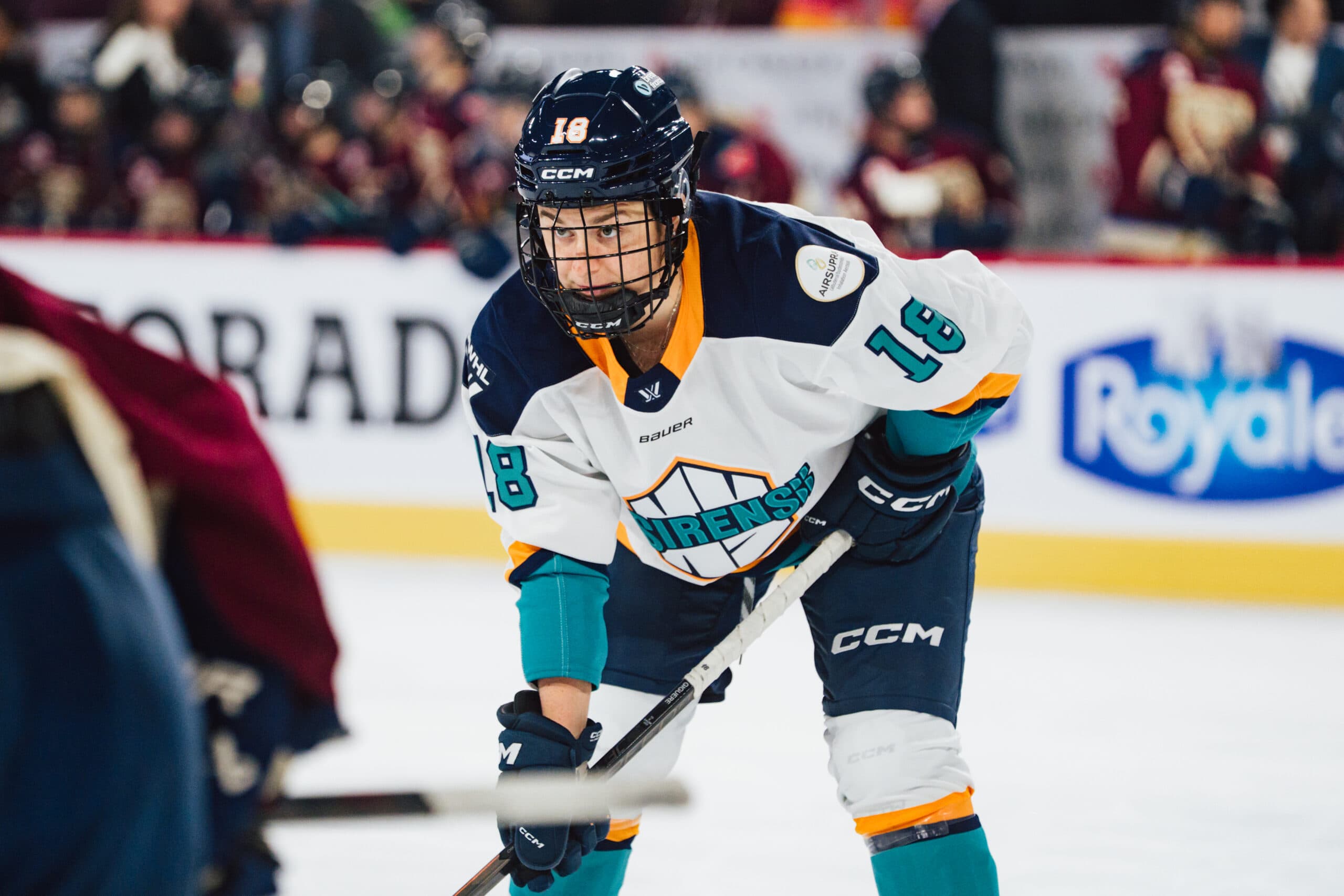 Charge signs Elizabeth Giguere to one-year contract