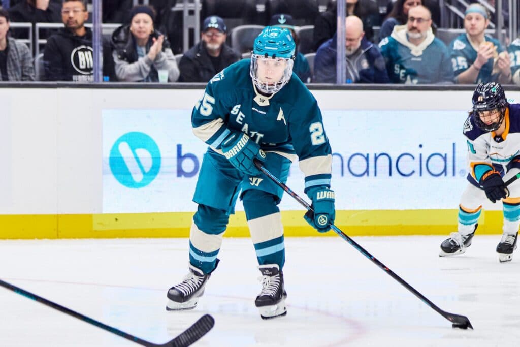 Seattle Torrent forward Alex Carpenter