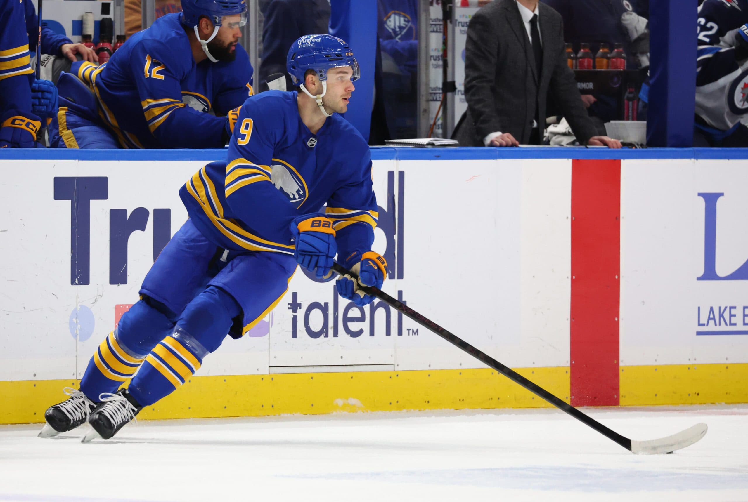 Sabres’ Josh Norris leaves game vs. Flyers with upper-body injury